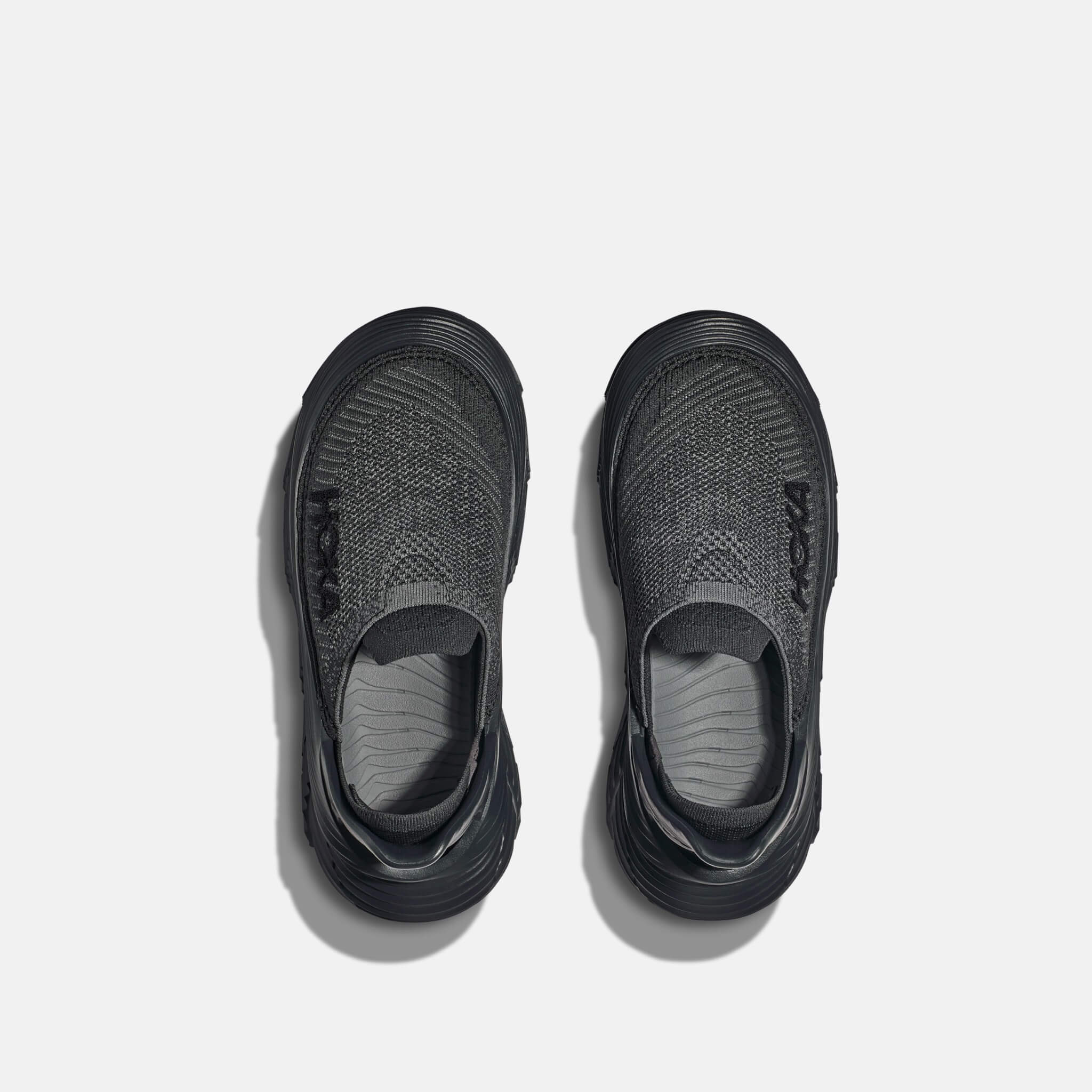 Unisex černé slip-on Hoka Restore TC