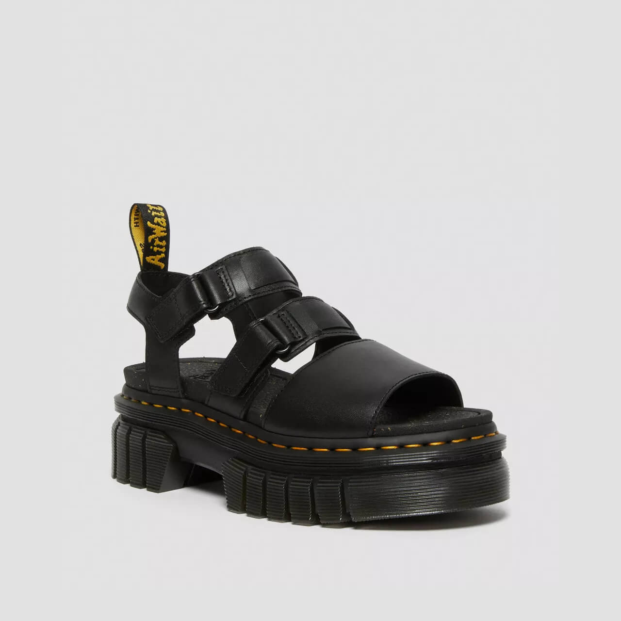 Dámské černé sandály Dr. Martens Ricki 3-Strap