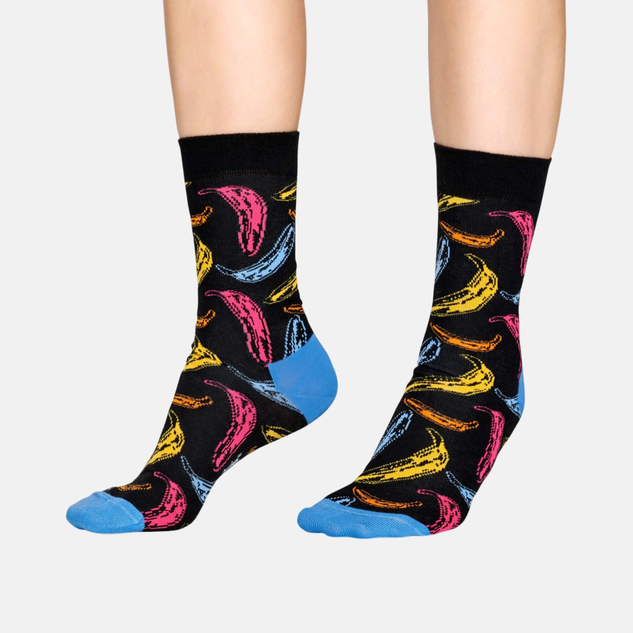 Černé ponožky s barevnými banány z kolekce Happy Socks x Andy Warhol, vzor Banana